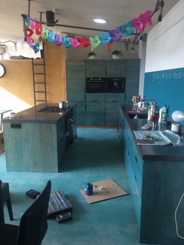 Eiken keuken, in de "blue wash"